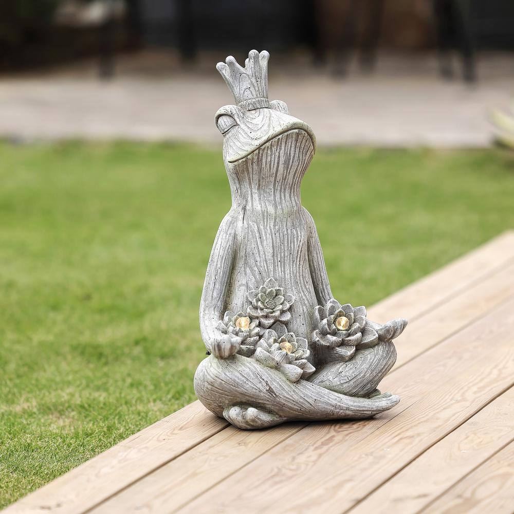 Gray Meditating King Frog Statue with Solar Lights