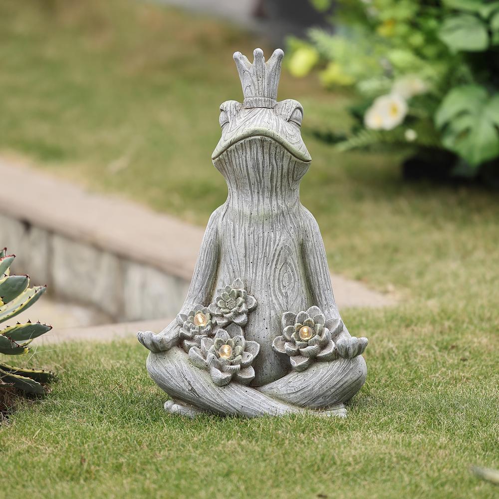 Gray Meditating King Frog Statue with Solar Lights