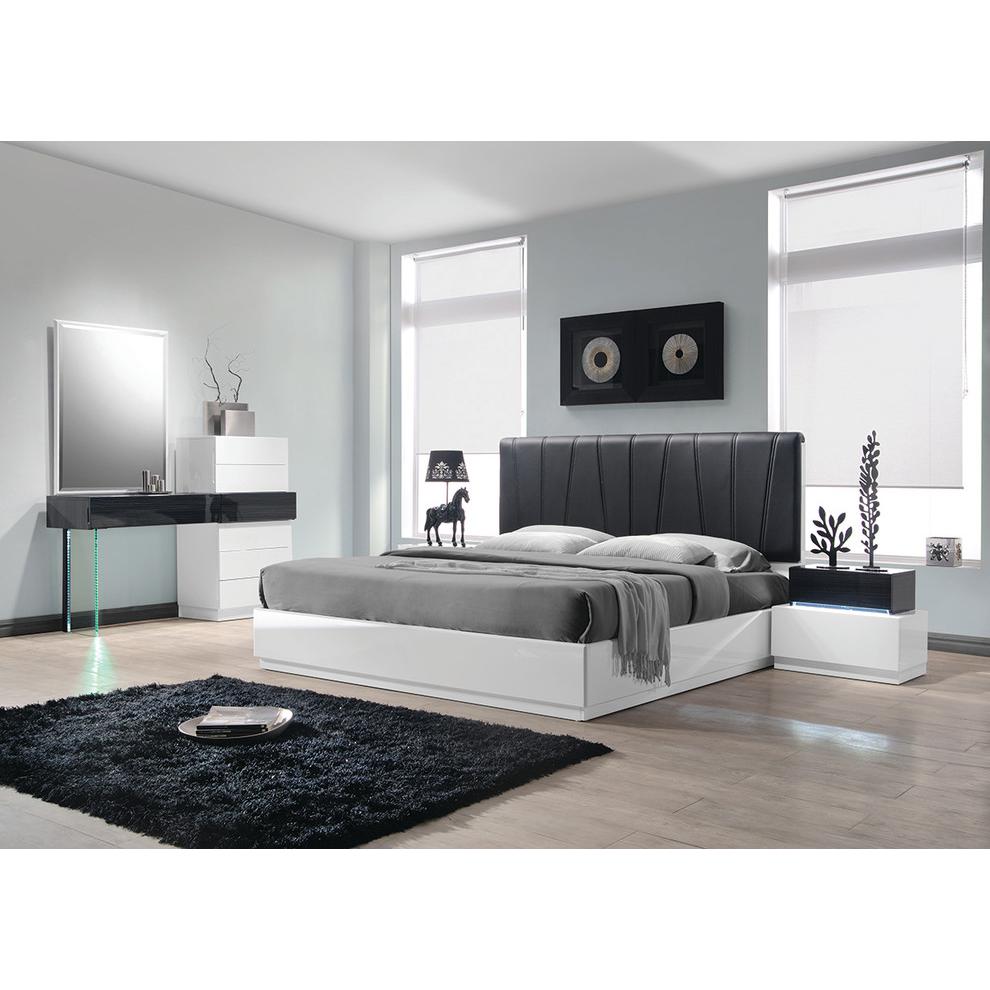 Best Master Modern 5-Piece Queen Platform Bedroom Set In White/Black