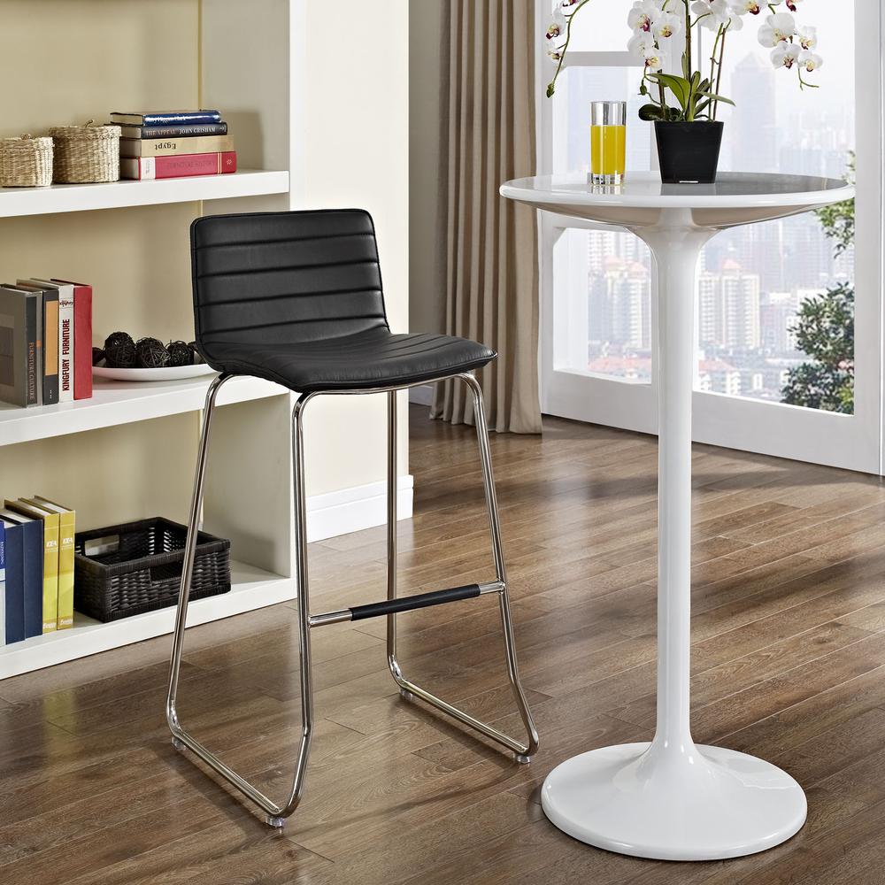 Dive Bar Stool - Sleek and Sturdy Seating Solution