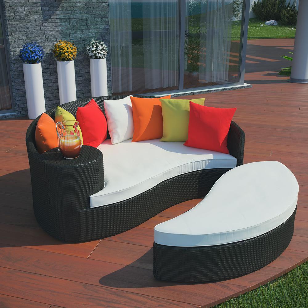 Taiji Outdoor Patio Wicker Daybed